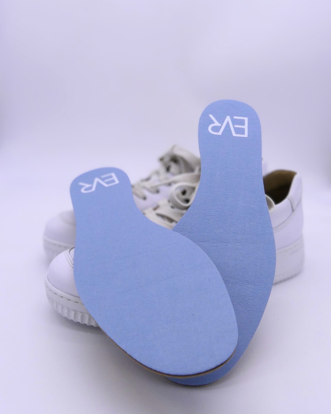 Schmerzen lindern mit deinen individuellen 0° Sohle 